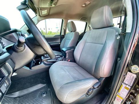 Used 2019 Toyota Tacoma SR w/ SR Convenience Package AWD/4WD image 11