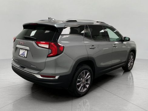 Used 2023 GMC Terrain SLT AWD/4WD image 4