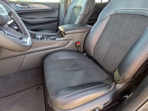 New 2025 Jeep Grand Cherokee L Altitude image 15