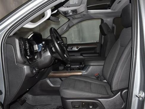 Used 2024 Chevrolet Silverado 1500 LT Trail Boss w/ Convenience Package II image 13