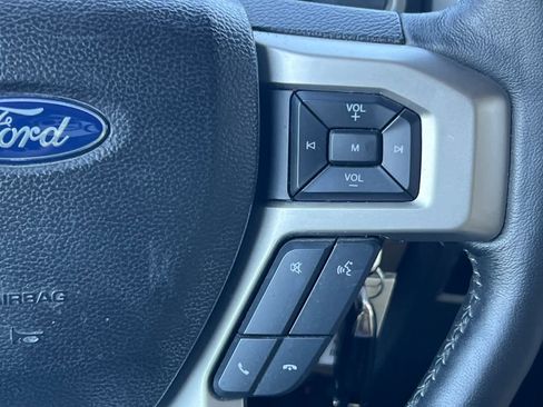 Used 2021 Ford F250 Lariat w/ Lariat Value Package AWD/4WD image 25