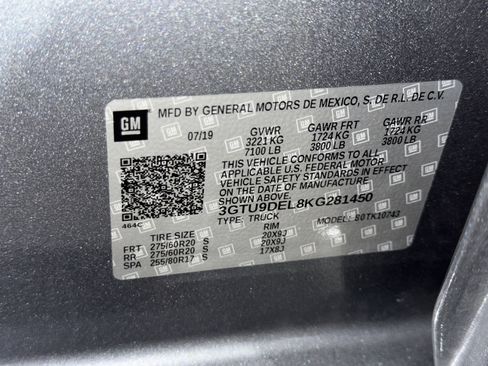 Used 2019 GMC Sierra 1500 SLT w/ SLT Premium Plus Package AWD/4WD image 42