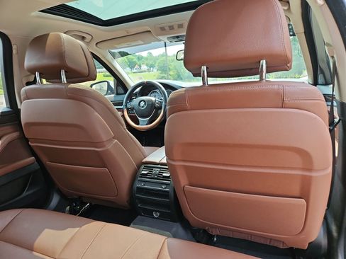 Used 2016 BMW 535i xDrive Sedan AWD/4WD image 18