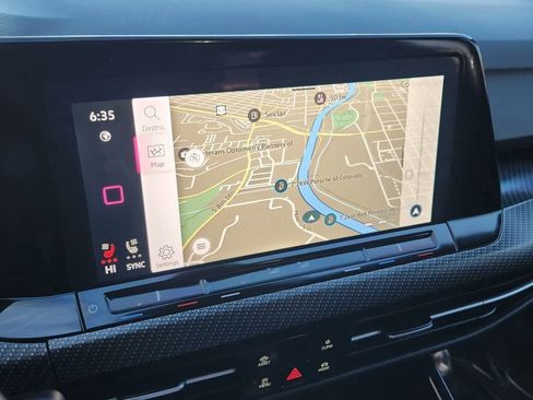 Used 2024 Volkswagen Golf R image 8