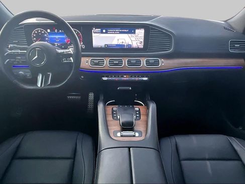 Used 2024 Mercedes-Benz GLS 450 4MATIC image 16