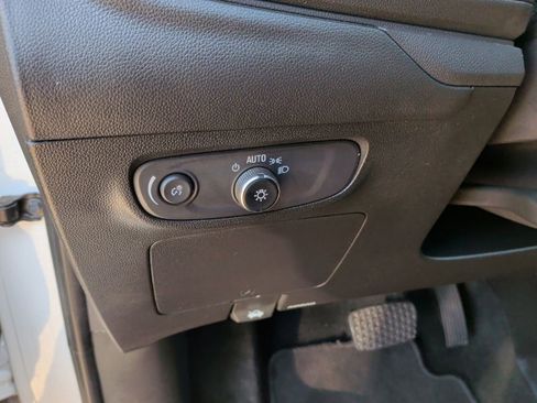 Used 2024 Buick Encore GX Sport Touring image 15