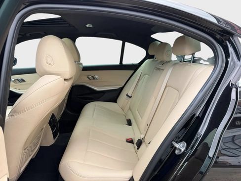 Used 2020 BMW 330i Sedan w/ Convenience Package RWD image 12