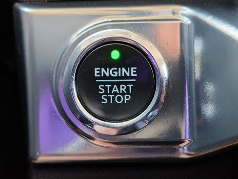 Used 2023 Ford F150 Lariat AWD/4WD image 16