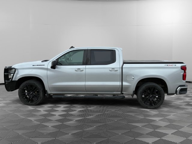 Used 2020 Chevrolet Silverado 1500 RST w/ Rally Edition AWD/4WD image 2