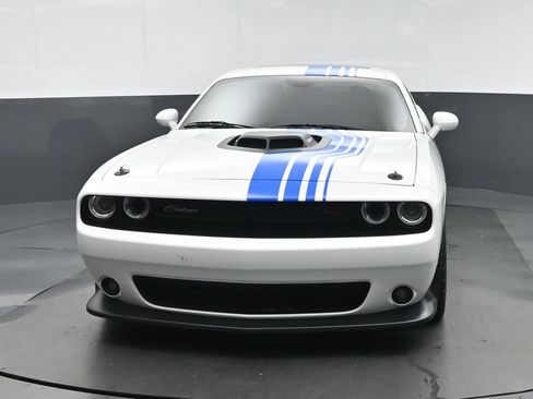 Used 2019 Dodge Challenger R/T Scat Pack w/ Shaker Package RWD image 2