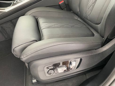New 2026 BMW X7 M60i w/ Executive Package image 12