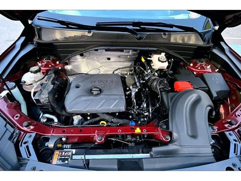 Used 2025 Chevrolet TrailBlazer LT image 10