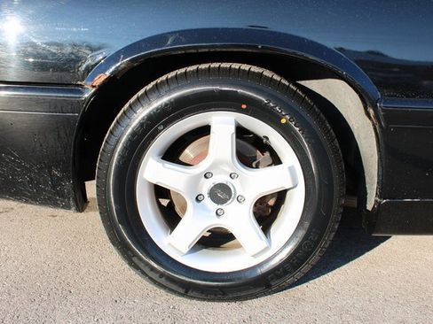 Used 2000 Cadillac Eldorado Touring image 34