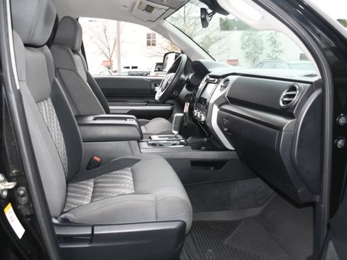 Used 2019 Toyota Tundra SR5 image 19