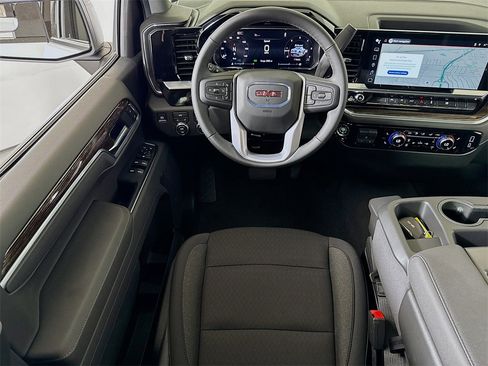New 2026 GMC Sierra 1500 Elevation image 15