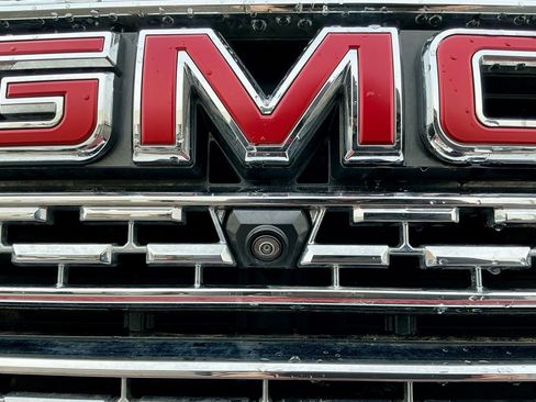 Used 2023 GMC Sierra 2500 Denali image 9