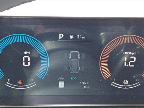 New 2026 Hyundai Santa Fe SE image 13