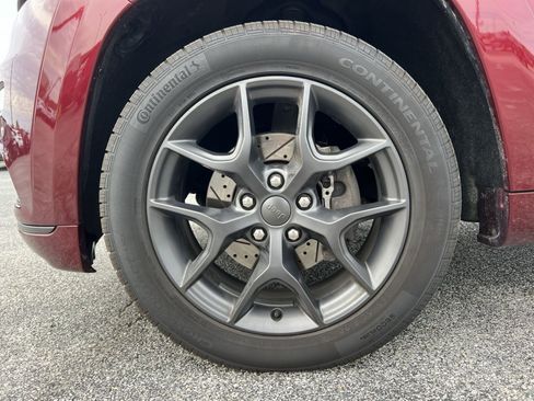 Used 2019 Jeep Grand Cherokee Limited X AWD/4WD image 12