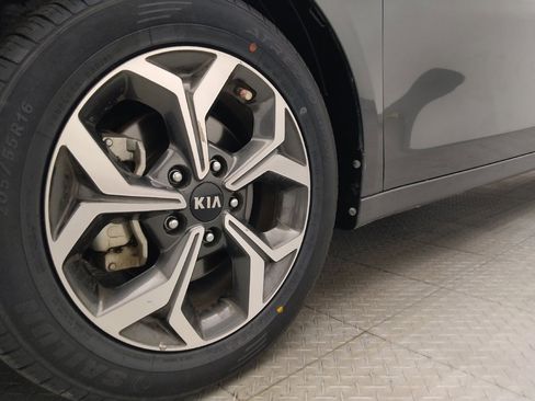 Used 2021 Kia Forte LXS FWD image 31