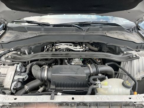 Used 2025 Ford Explorer ST AWD/4WD image 32