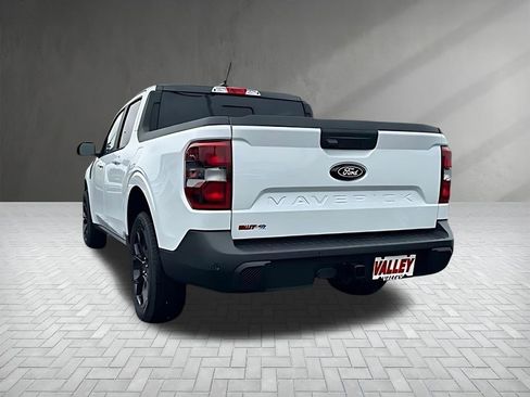New 2025 Ford Maverick Lariat w/ Black Appearance Package image 5