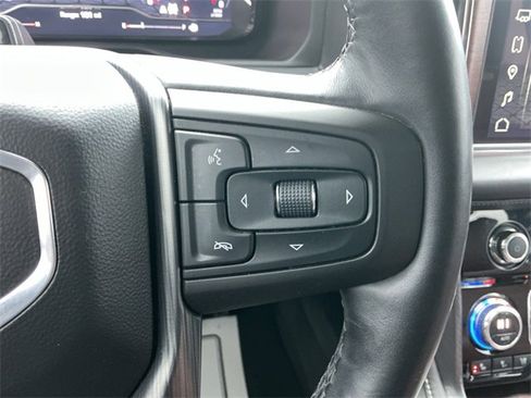 Used 2023 GMC Yukon Denali Ultimate image 15