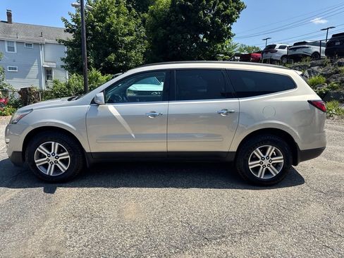 Used 2015 Chevrolet Traverse LT AWD/4WD image 3