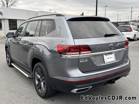 Used 2022 Volkswagen Atlas SE image 6