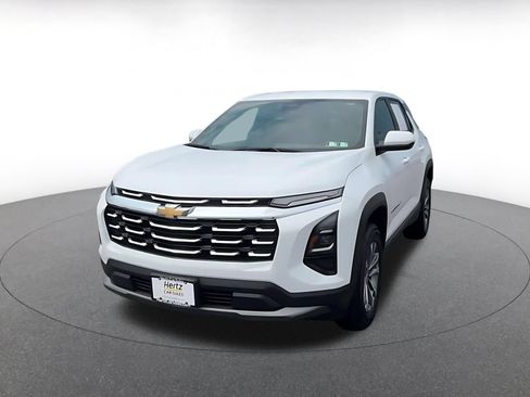 Used 2025 Chevrolet Equinox LT FWD image 6