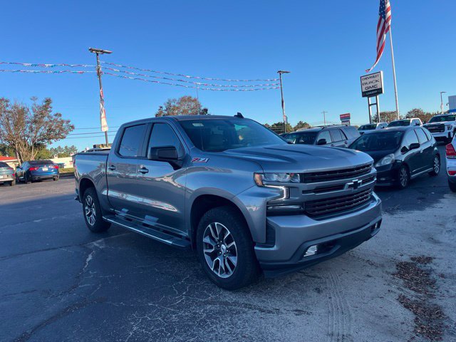 Used 2022 Chevrolet Silverado 1500 RST w/ Convenience Package II AWD/4WD image 2