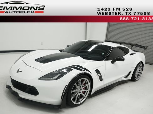 Used 2018 Chevrolet Corvette Grand Sport w/ Z07 Performance Package RWD image 1