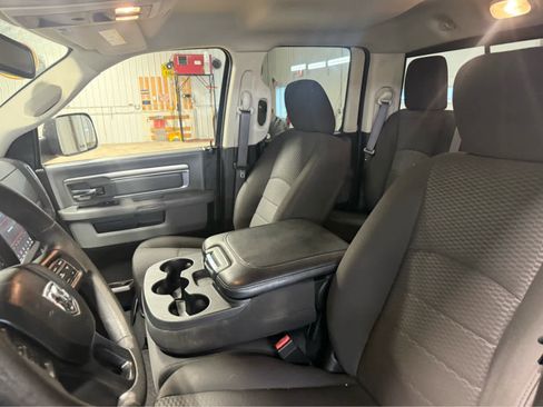 Used 2019 RAM 1500 Classic Warlock w/ Trailer & Traction Group AWD/4WD image 17