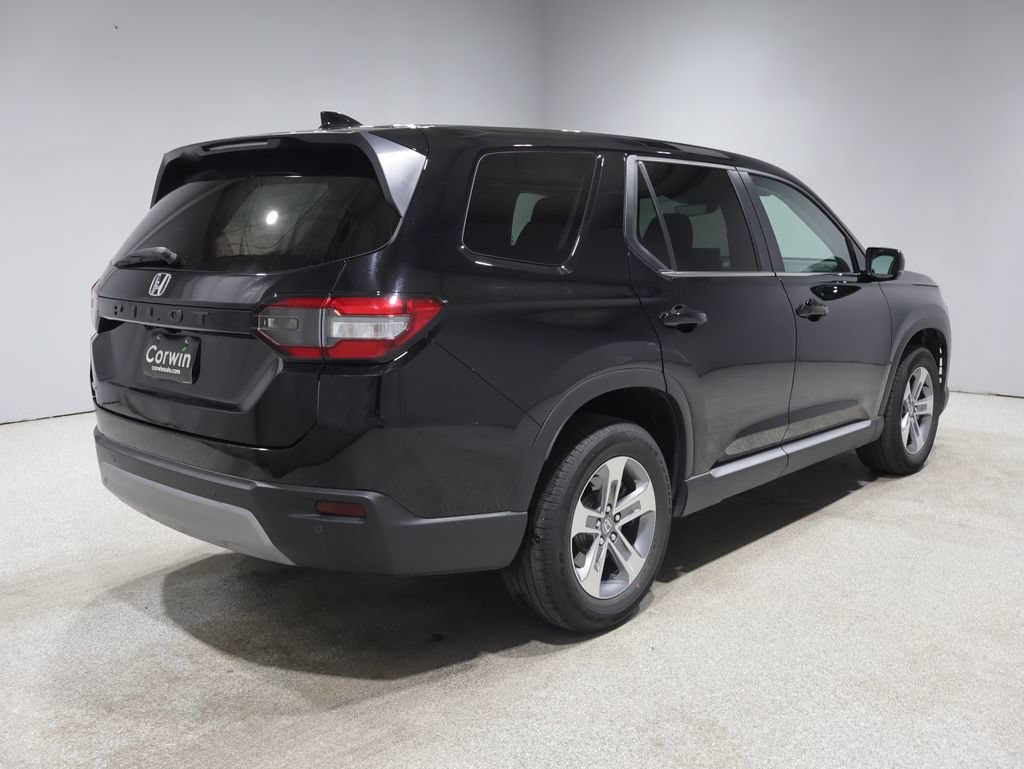 Used 2025 Honda Pilot EX-L image 2