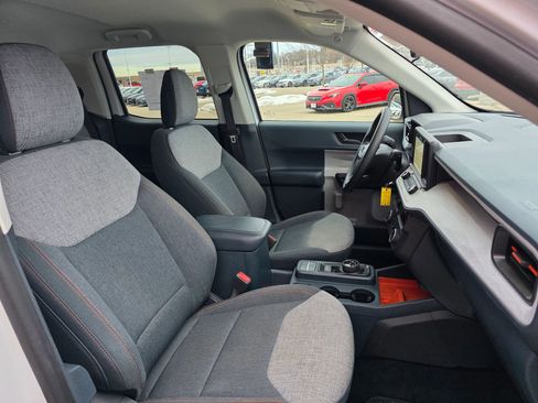 Used 2024 Ford Maverick XLT image 8