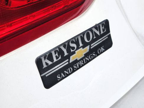 Used 2022 Chevrolet Malibu LS image 12