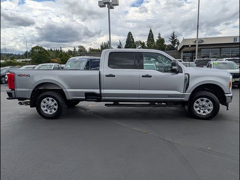 Certified 2024 Ford F350 XLT AWD/4WD image 4