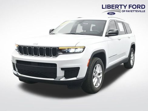 Used 2023 Jeep Grand Cherokee L Laredo RWD image 1