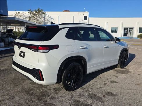 New 2026 Volkswagen Tiguan SE R-Line image 3