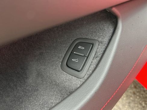 Used 2026 Chevrolet Corvette Stingray image 31