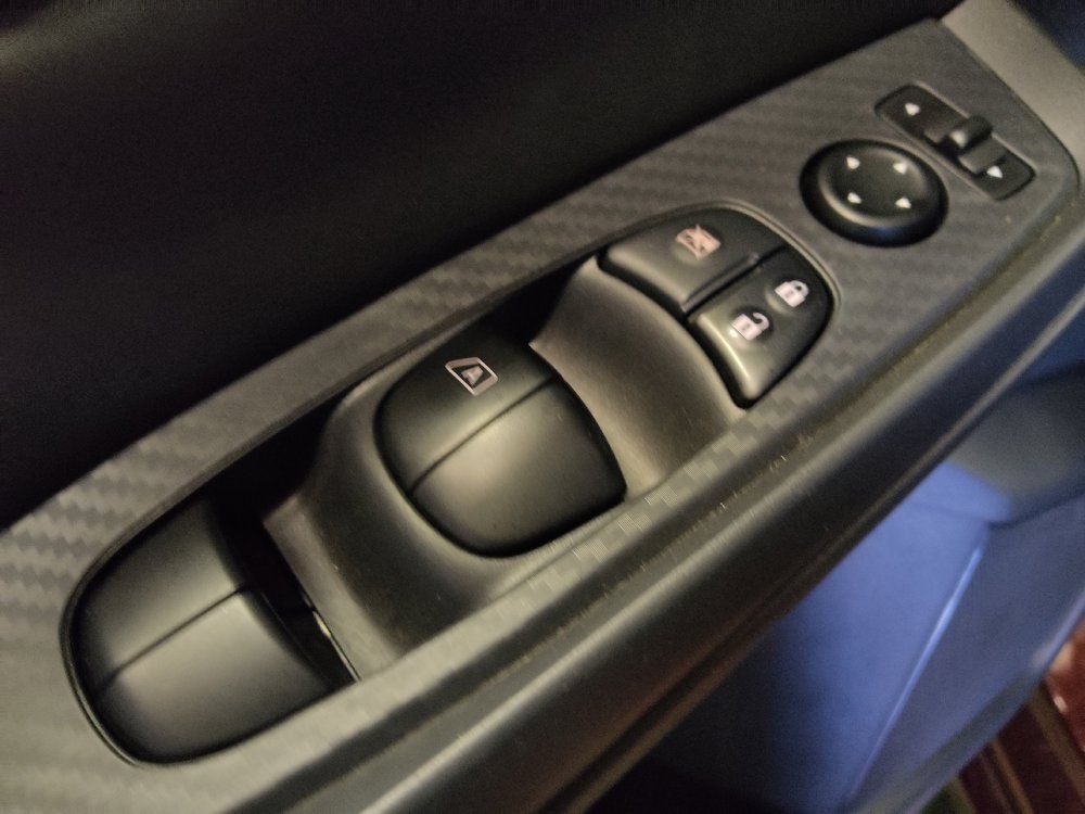 Used 2025 Nissan Sentra SV w/ All-Weather Package FWD image 27