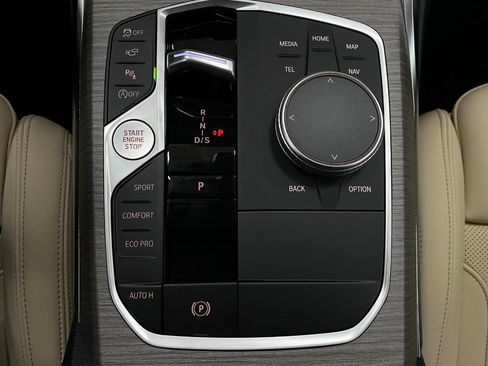 New 2026 BMW 330i xDrive Sedan w/ Premium Package image 27