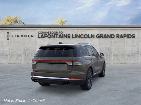 New 2026 Lincoln Aviator Reserve image 8