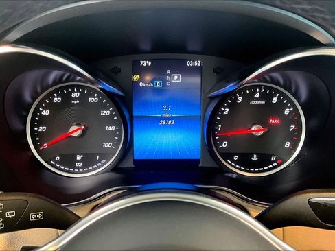 Used 2022 Mercedes-Benz GLC 300 GLC 300 image 25