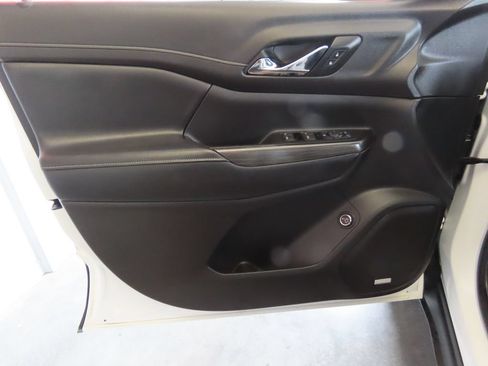 Used 2019 GMC Acadia SLT FWD image 19