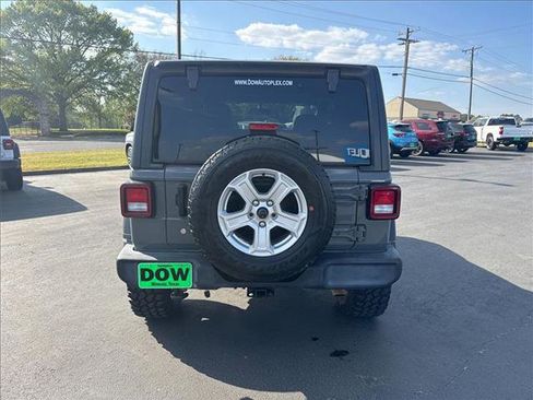 Used 2019 Jeep Wrangler Sport image 8