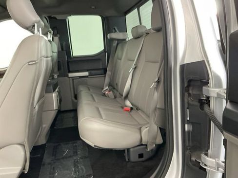 Used 2018 Ford F150 Lariat w/ Equipment Group 502A Luxury AWD/4WD image 29