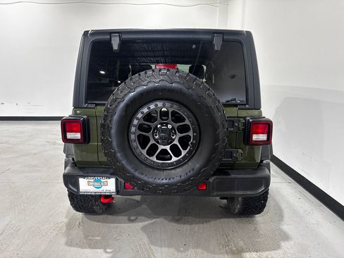 Used 2021 Jeep Wrangler Unlimited Rubicon w/ Xtreme Recon 35" Tire Package AWD/4WD image 22
