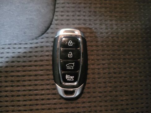 Used 2020 Hyundai Santa Fe SEL w/ Convenience Package AWD/4WD image 32