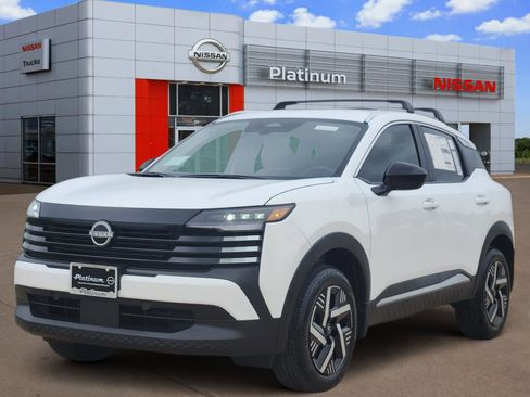 New 2026 Nissan Kicks SV FWD image 2