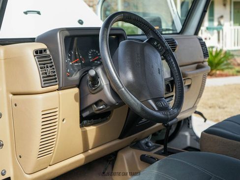 Used 2002 Jeep Wrangler Sahara AWD/4WD image 21
